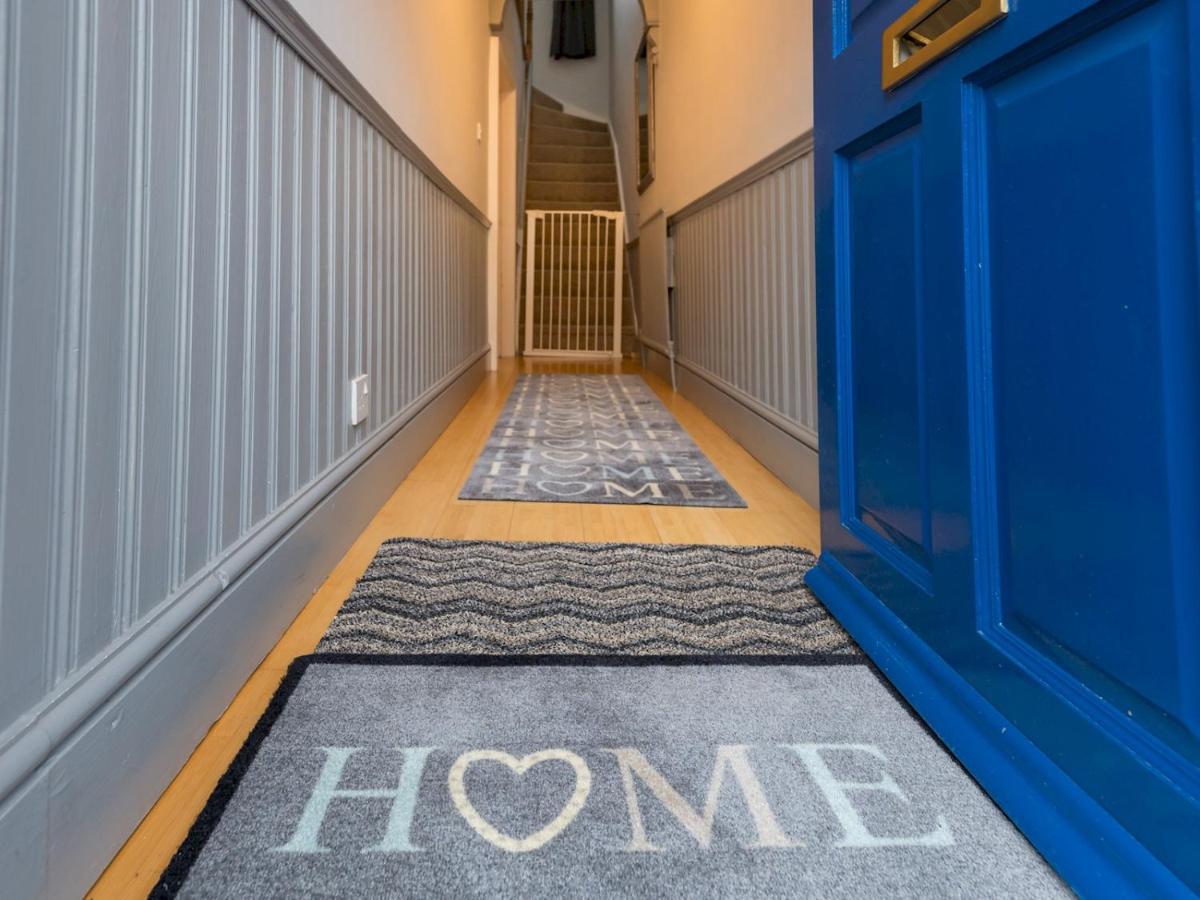 Pass The Keys 3 Storey Townhouse Shrewsbury Kültér fotó